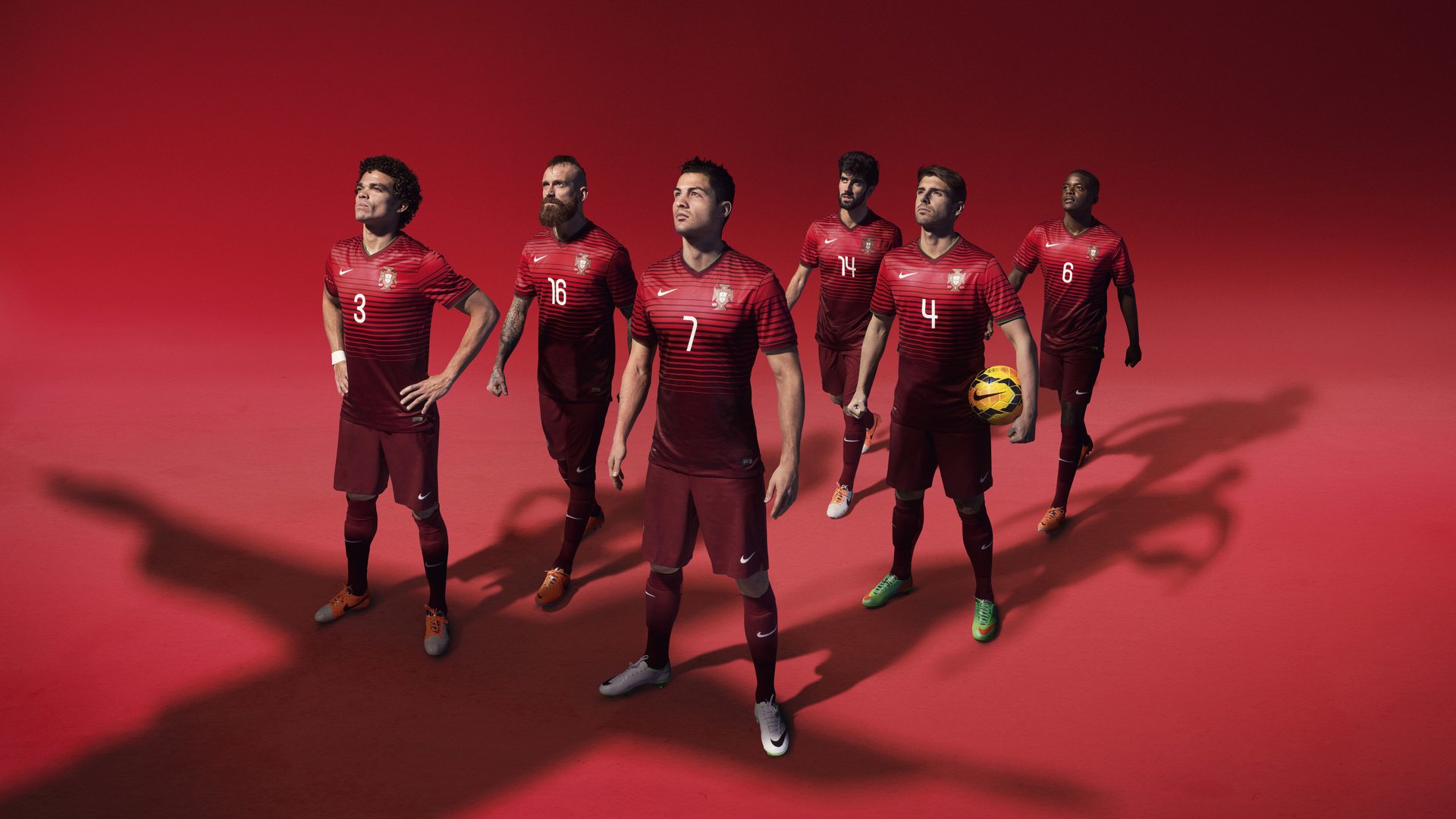 当足球门神跨界接管NBA季后赛，库尔图瓦的奇幻之夜与尼日利亚的荣耀回响