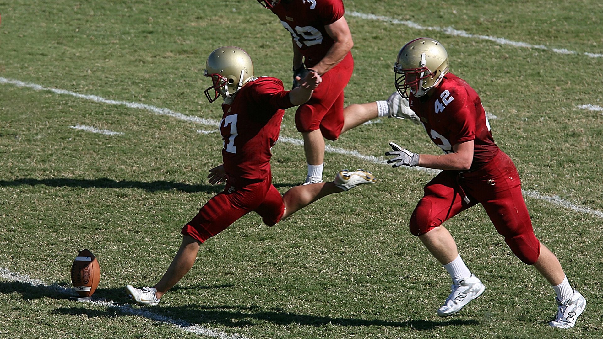 青岛队碾压雷霆，孙铭徽扛起全队，一场属于团队与领袖的胜利